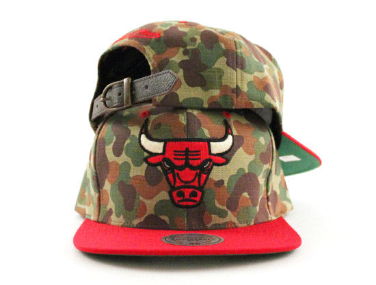 Chicago Bulls Mitchell and Ness Strapback hats (CAMO RED GREEN UNDER BRIM)