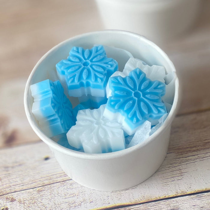 Snowflakes Scented Wax Melts Spearmint + Vanilla - Jarful House