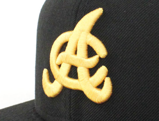 Aguilas Cibaenas Dominican Professional Baseball New Era 59Fifty Fitted Hat (Black Gray Under Brim)