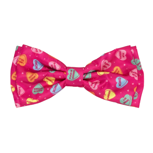 CANDY-HEARTS-DOG-BOW-TIE