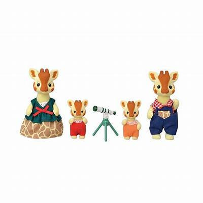Calico Critters Highbranch Giraffe Family