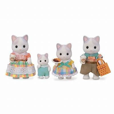 Calico Critters Latte Cat Family