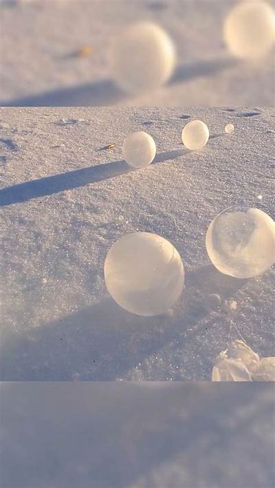 Crazy Ice Bubbles