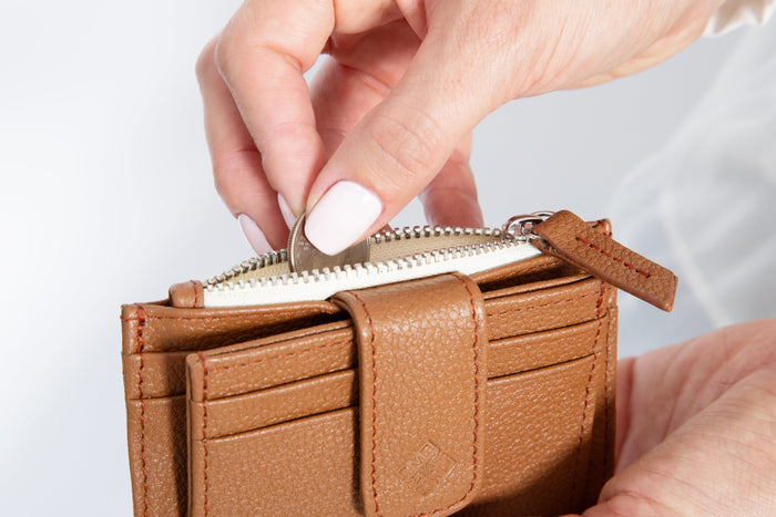 Georgie Leather Card Case - Olita Gifts & Goods