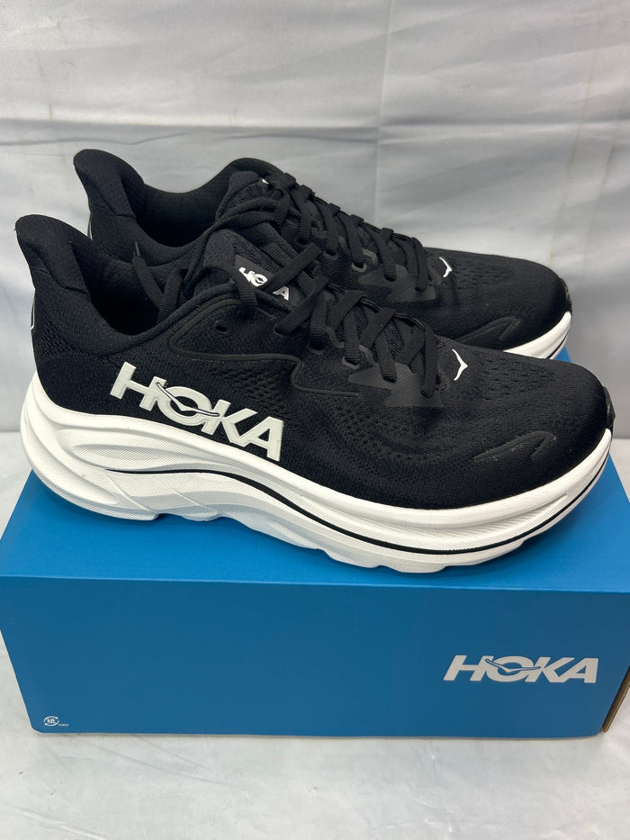 HOKA Men’s Clifton 10 BWHT Size 7D *New