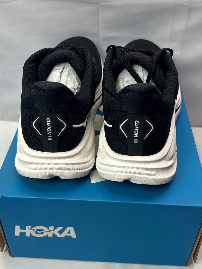 HOKA Men’s Clifton 10 BWHT Size 7D *New