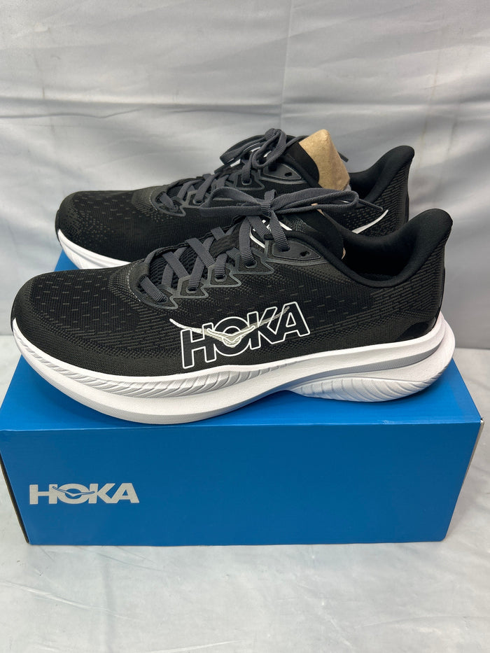 HOKA Women’s Machi 6 BWHT Size 9B *New