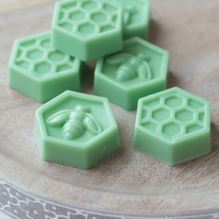 Just Breathe Wax Melts Honeycombs Pack of 6 - Eucalyptus + Lemon + Juniper - Jarful House