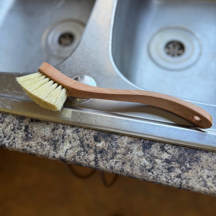 &Keep Curved Handled Beechwood Dish Brush