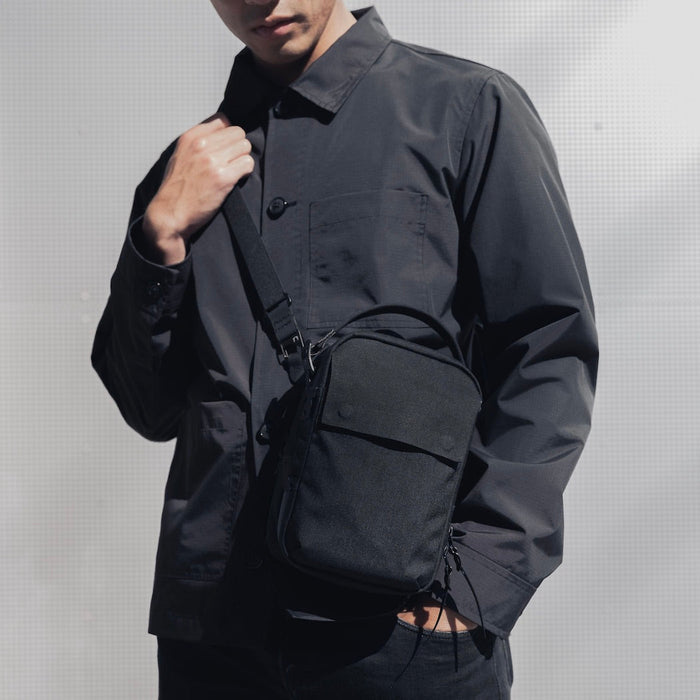 Kompak Crossbody Bag