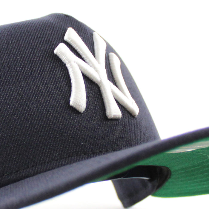 New York Yankees A-FRAME New Era 9Fifty Snapback Cap (Glow in the Dark Navy Green Under Brim)