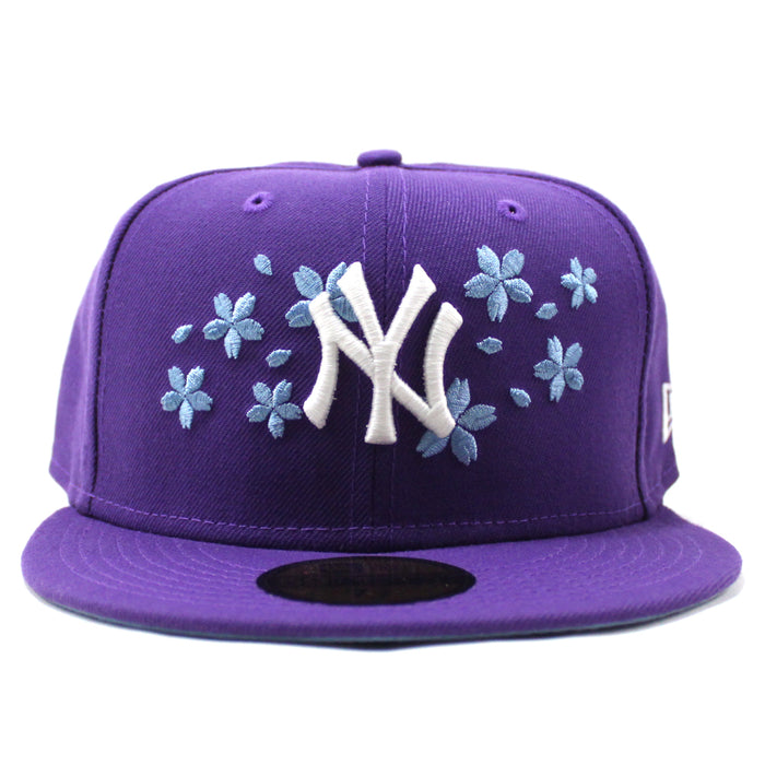 New York Yankees Cherry Blossom New Era 59Fifty Fitted Hat (GITD Purple Sky Blue Under Brim)