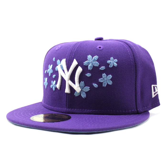 New York Yankees Cherry Blossom New Era 59Fifty Fitted Hat (GITD Purple Sky Blue Under Brim)