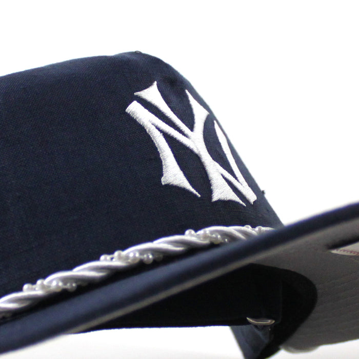 New York Yankees New Era Snapback Hat (Navy Gray Under Brim)