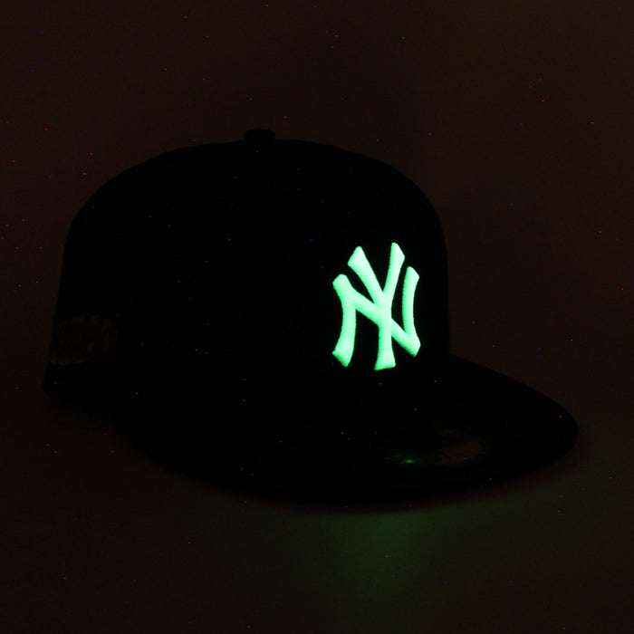 New York Yankees x SEINFELD New Era 59Fifty Fitted Hat (Navy Gray Under Brim)