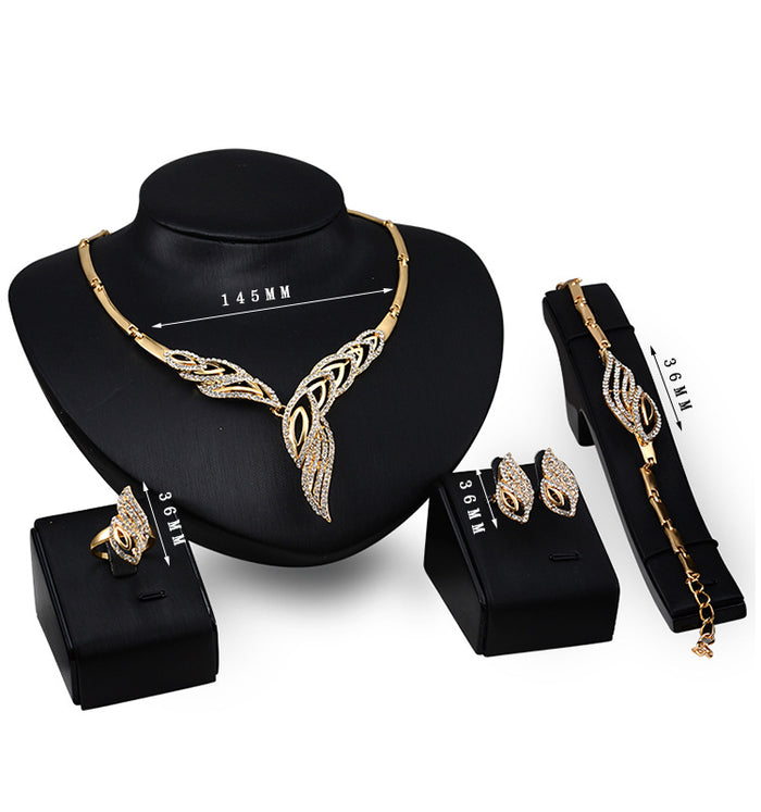 SET322 - Elegant Gold Jewellery Set