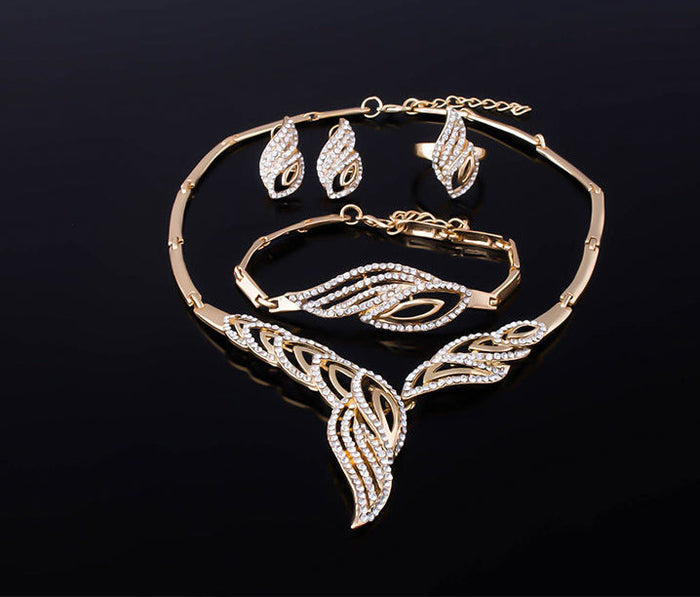 SET322 - Elegant Gold Jewellery Set