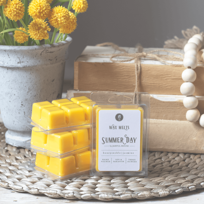 Summer Day Honeysuckle & Jasmine Clamshell Wax Melts – 3 oz, Bright Yellow - Jarful House